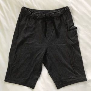 Men’s Lululemon Yoga Shorts size M